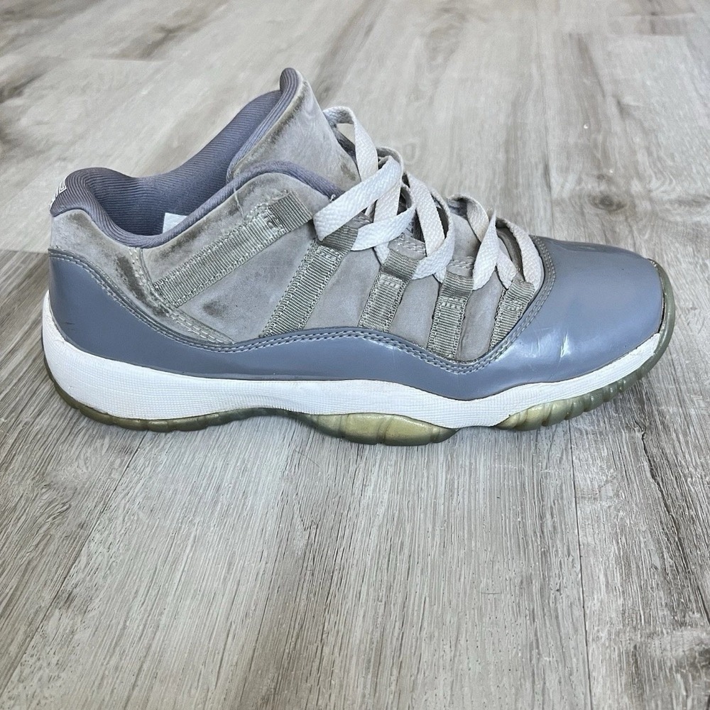 Nike Air Jordan 11 Low Cool Grey GS Youth Size 7Y Gray White 528896-003